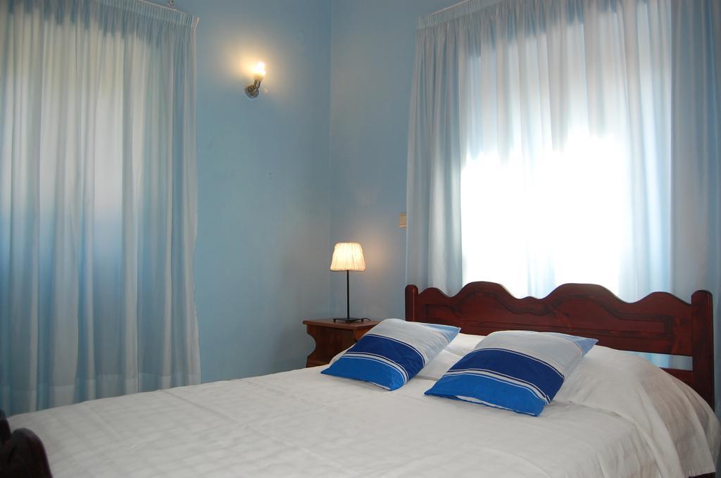 Chris And Nick Corfu Villa Mpoukaris Room photo