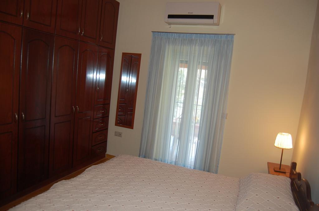 Chris And Nick Corfu Villa Mpoukaris Room photo
